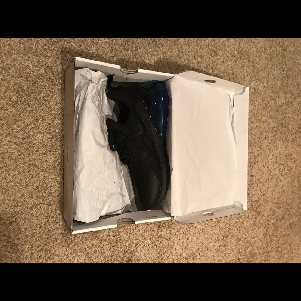 Nike Air Max 270